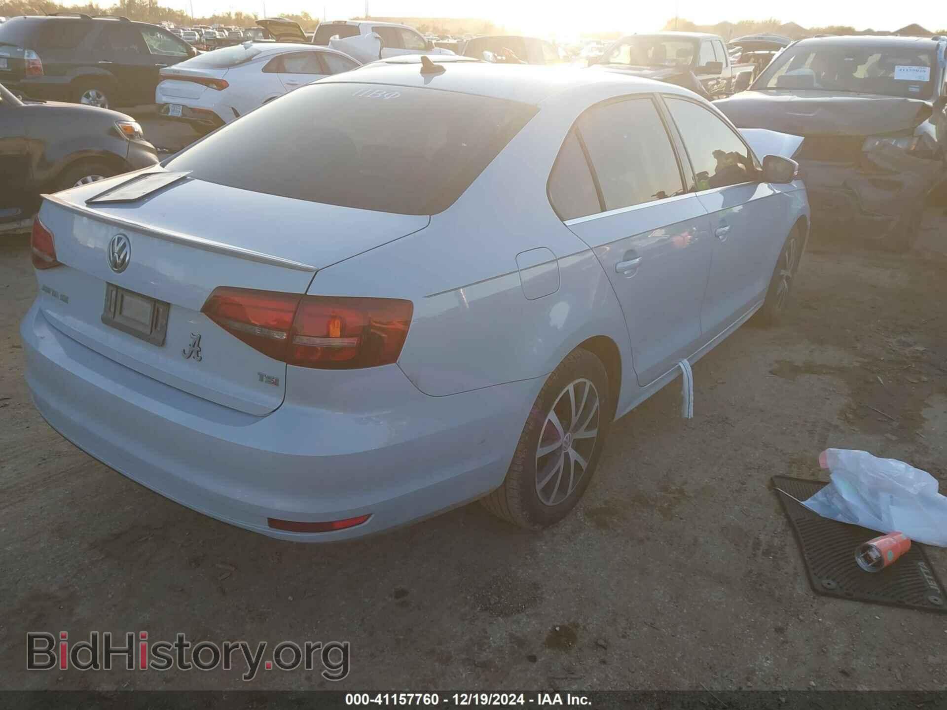2017 VOLKSWAGEN JETTA - VIN: 3VWDB7AJ5HM384049 - Фото 4