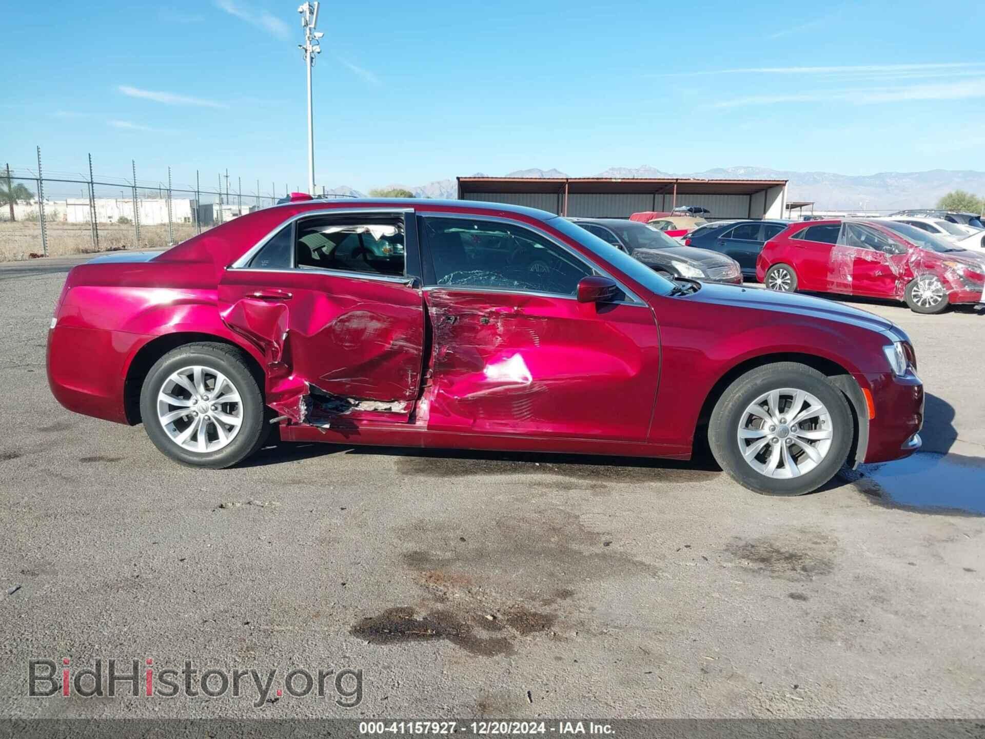 2019 CHRYSLER 300 - VIN: 2C3CCAAG5KH727174 - Фото 13