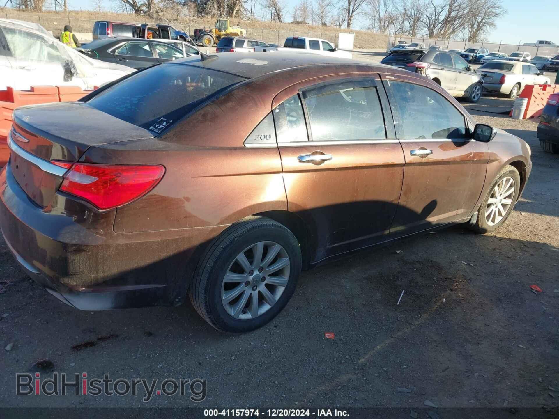 2013 CHRYSLER 200 - VIN: 1C3CCBCG0DN523895 - Фото 4