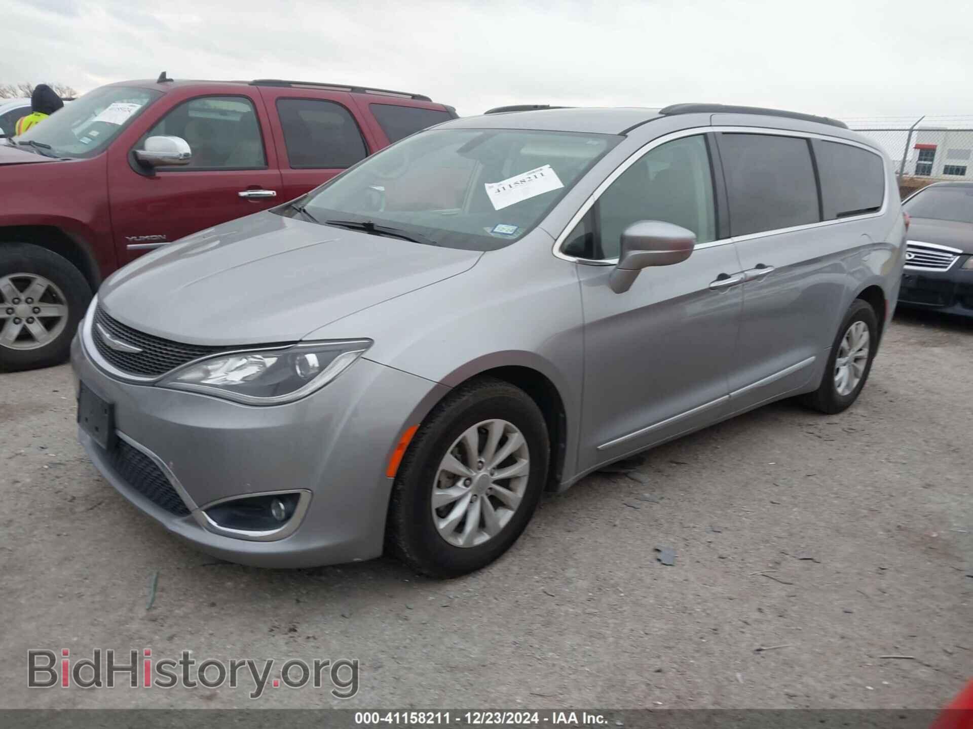 2017 CHRYSLER PACIFICA - VIN: 2C4RC1BGXHR702648 - Фото 2