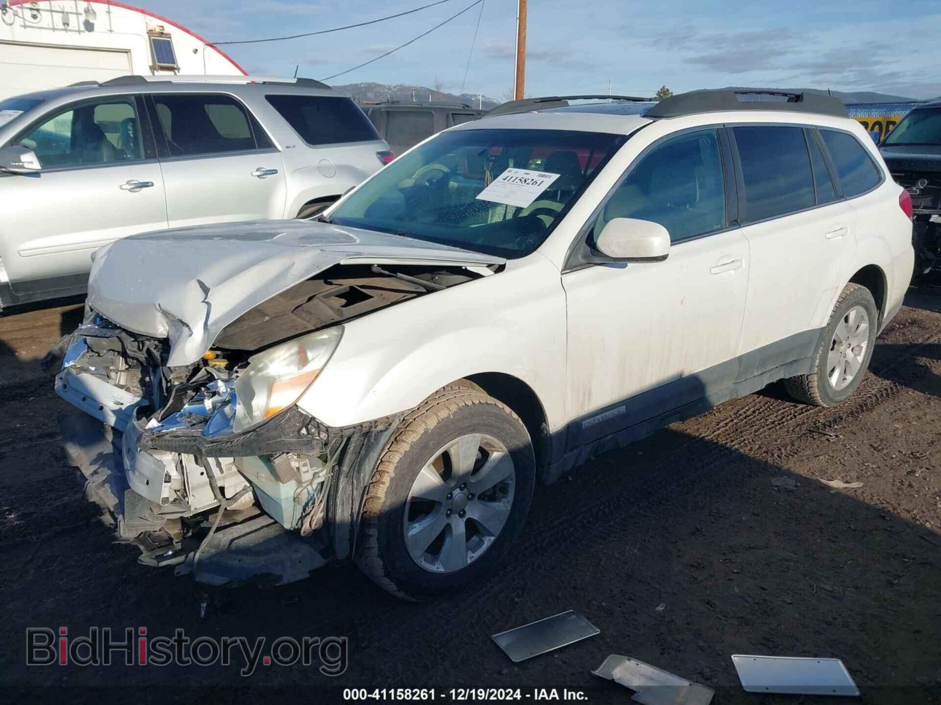 2011 SUBARU OUTBACK - VIN: 4S4BRDGC8B2420646 - Фото 2
