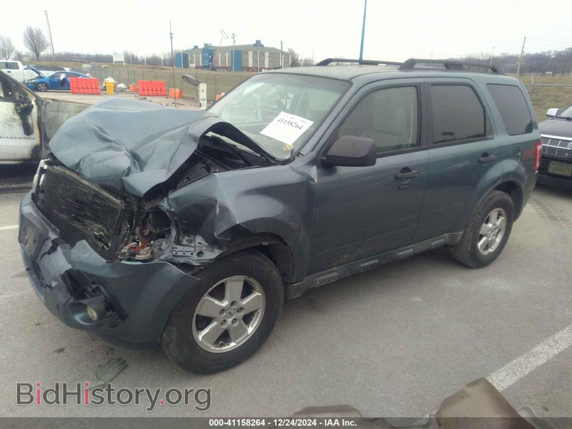 2011 FORD ESCAPE - VIN: 1FMCU0D70BKA44009 - Фото 2