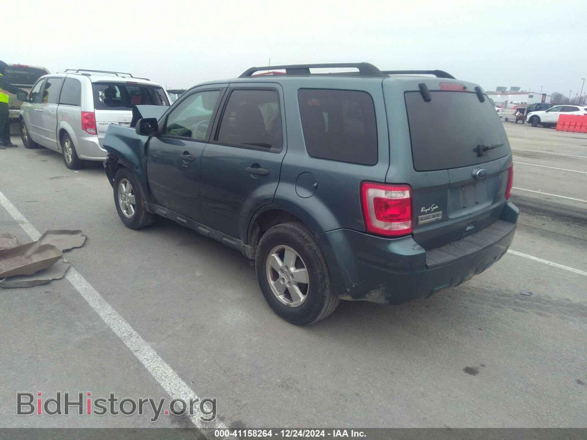 2011 FORD ESCAPE - VIN: 1FMCU0D70BKA44009 - Фото 3
