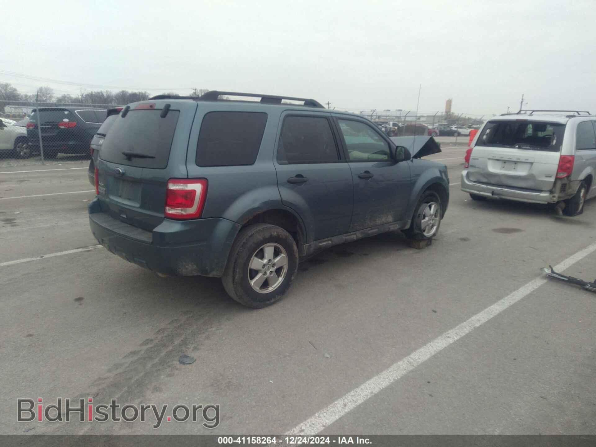 2011 FORD ESCAPE - VIN: 1FMCU0D70BKA44009 - Фото 4