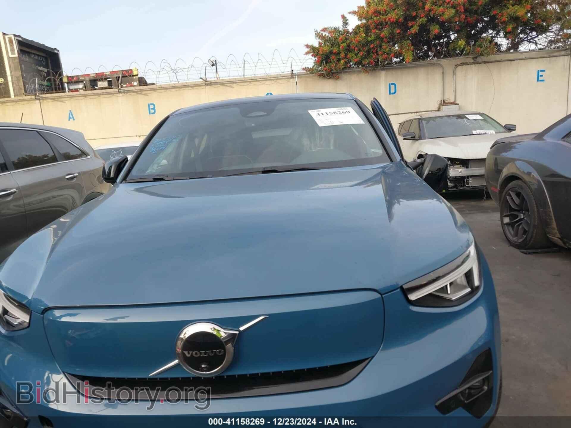 2023 VOLVO C40 - VIN: YV4ED3GLXP2037094 - Фото 12