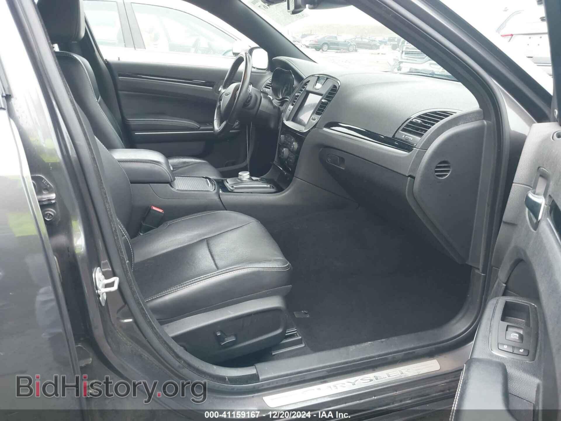 2019 CHRYSLER 300 - VIN: 2C3CCABG5KH663068 - Фото 5