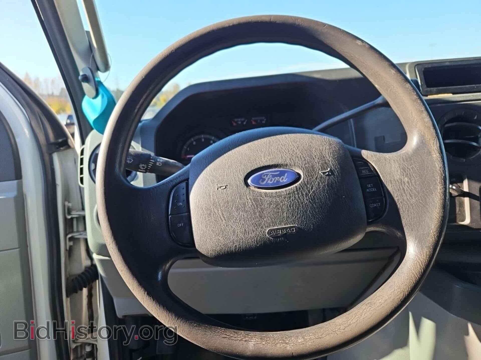 2011 FORD E-150 - VIN: 1FTNE1EW3BDB33888 - Фото 32