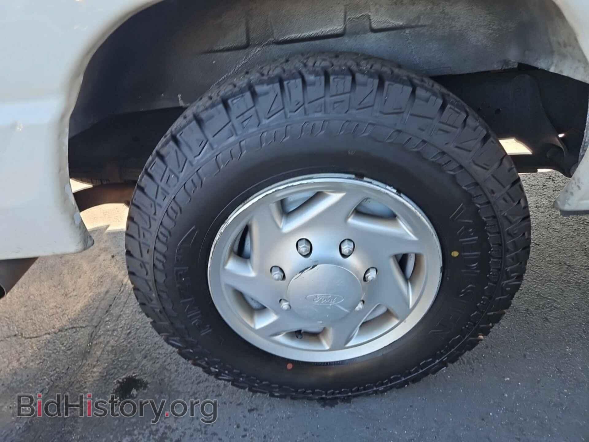 2011 FORD E-150 - VIN: 1FTNE1EW3BDB33888 - Фото 9