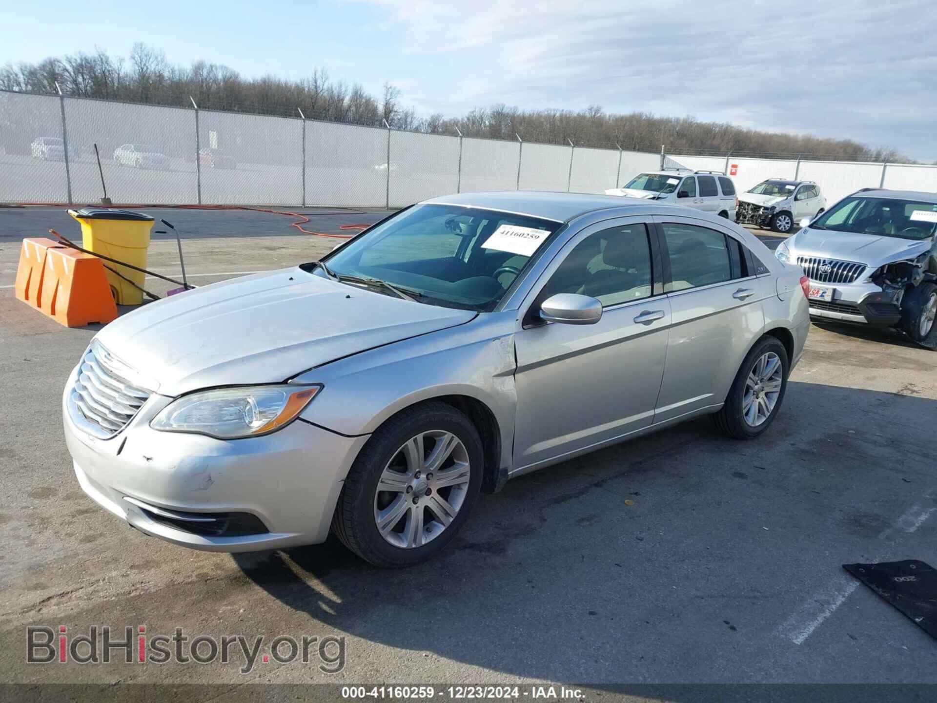 2012 CHRYSLER 200 - VIN: 1C3CCBBB6CN175766 - Фото 2