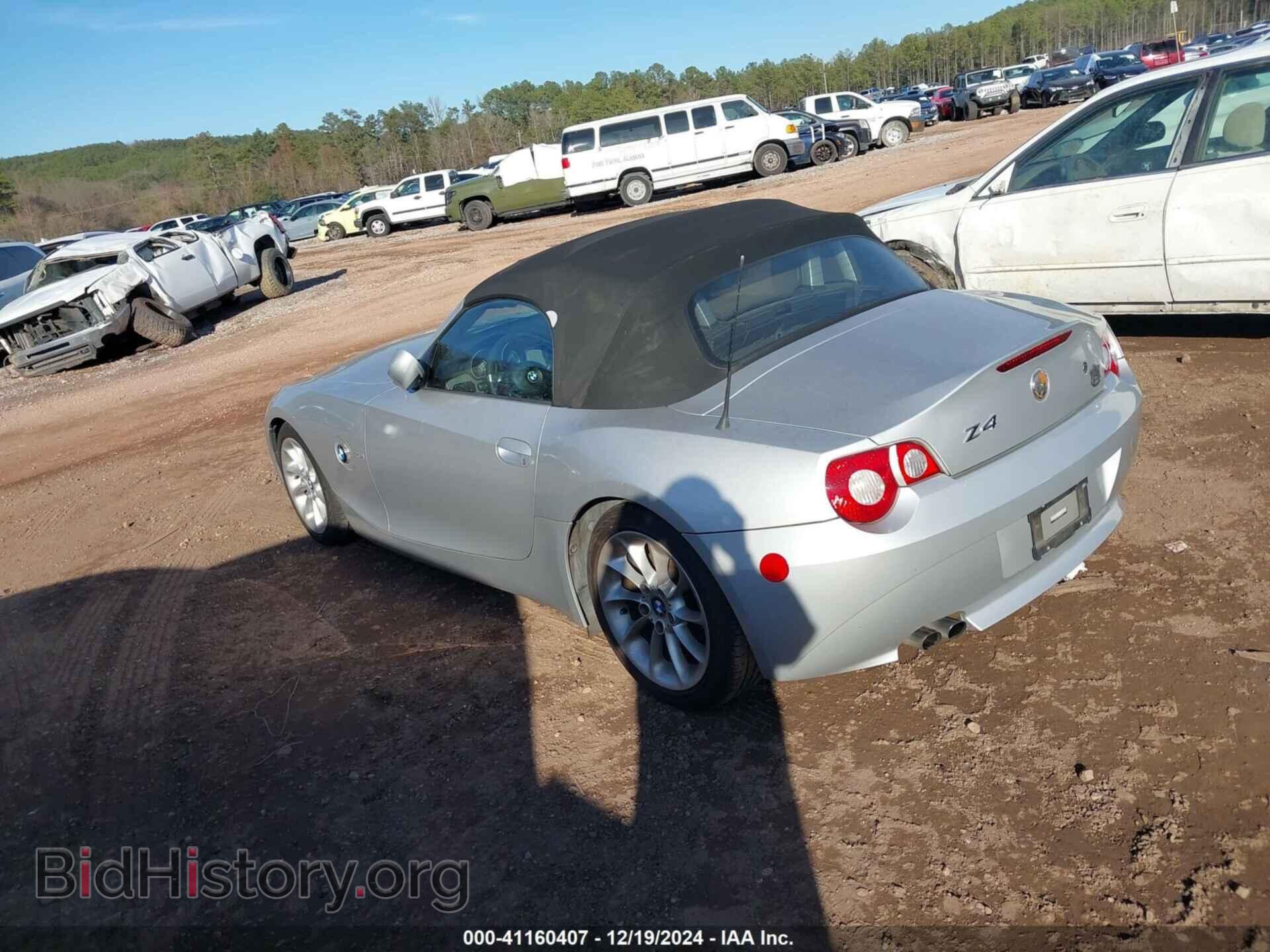 2005 BMW Z4 - VIN: 4USBT33585LR69747 - Photo 3