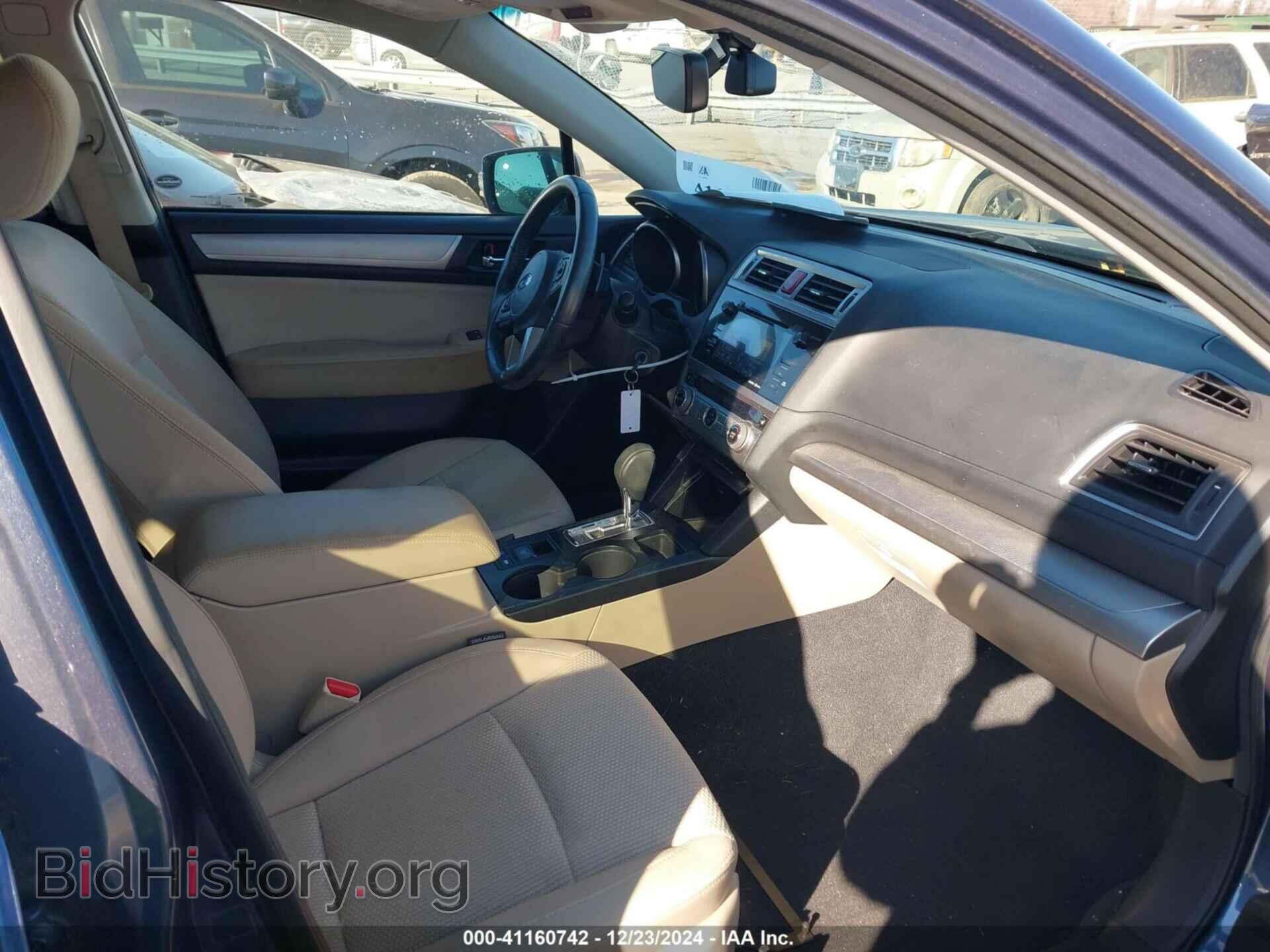 2017 SUBARU OUTBACK - VIN: 4S4BSAFC1H3364220 - Фото 5