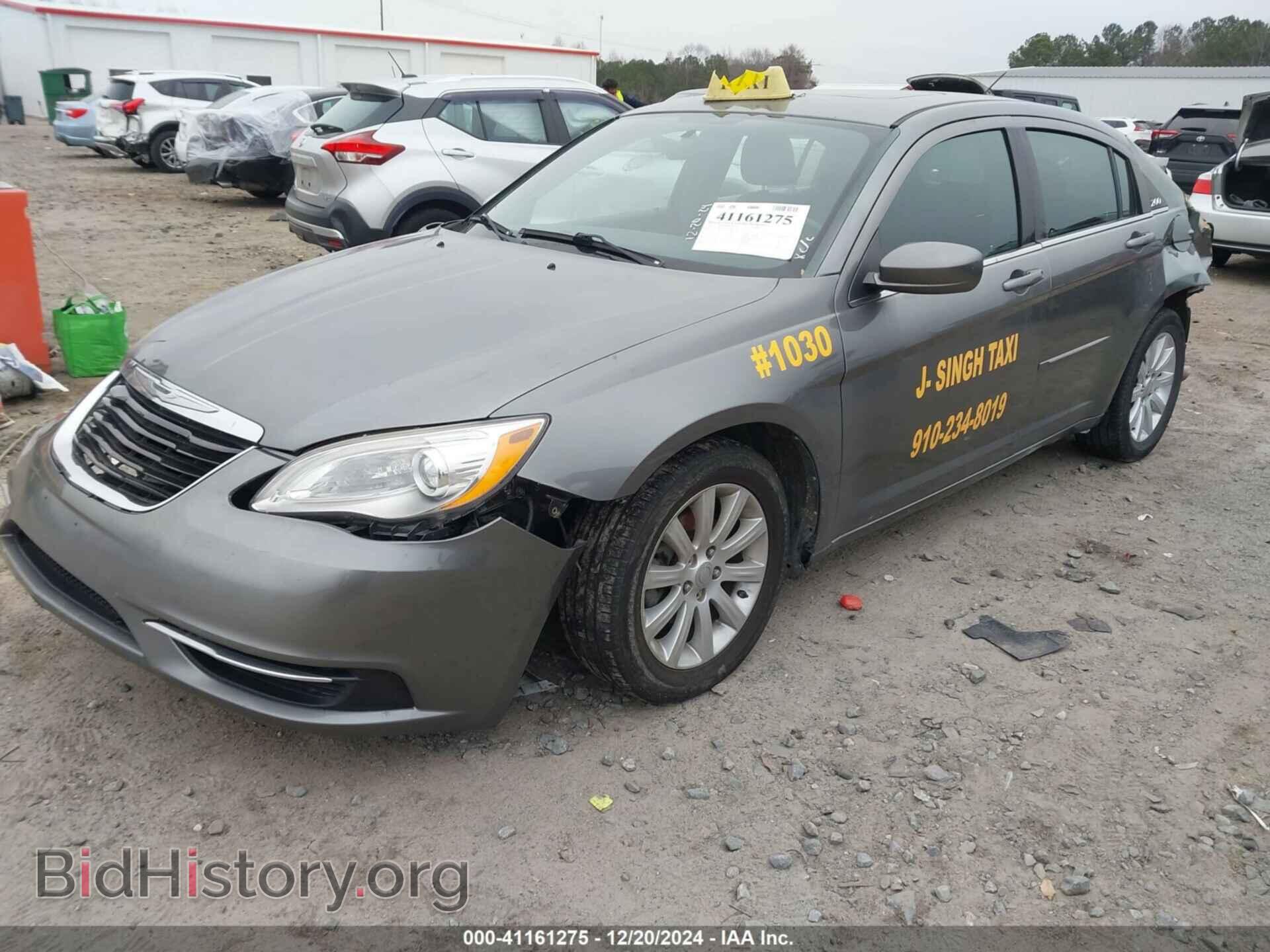 2013 CHRYSLER 200 - VIN: 1C3CCBBG3DN703826 - Фото 2