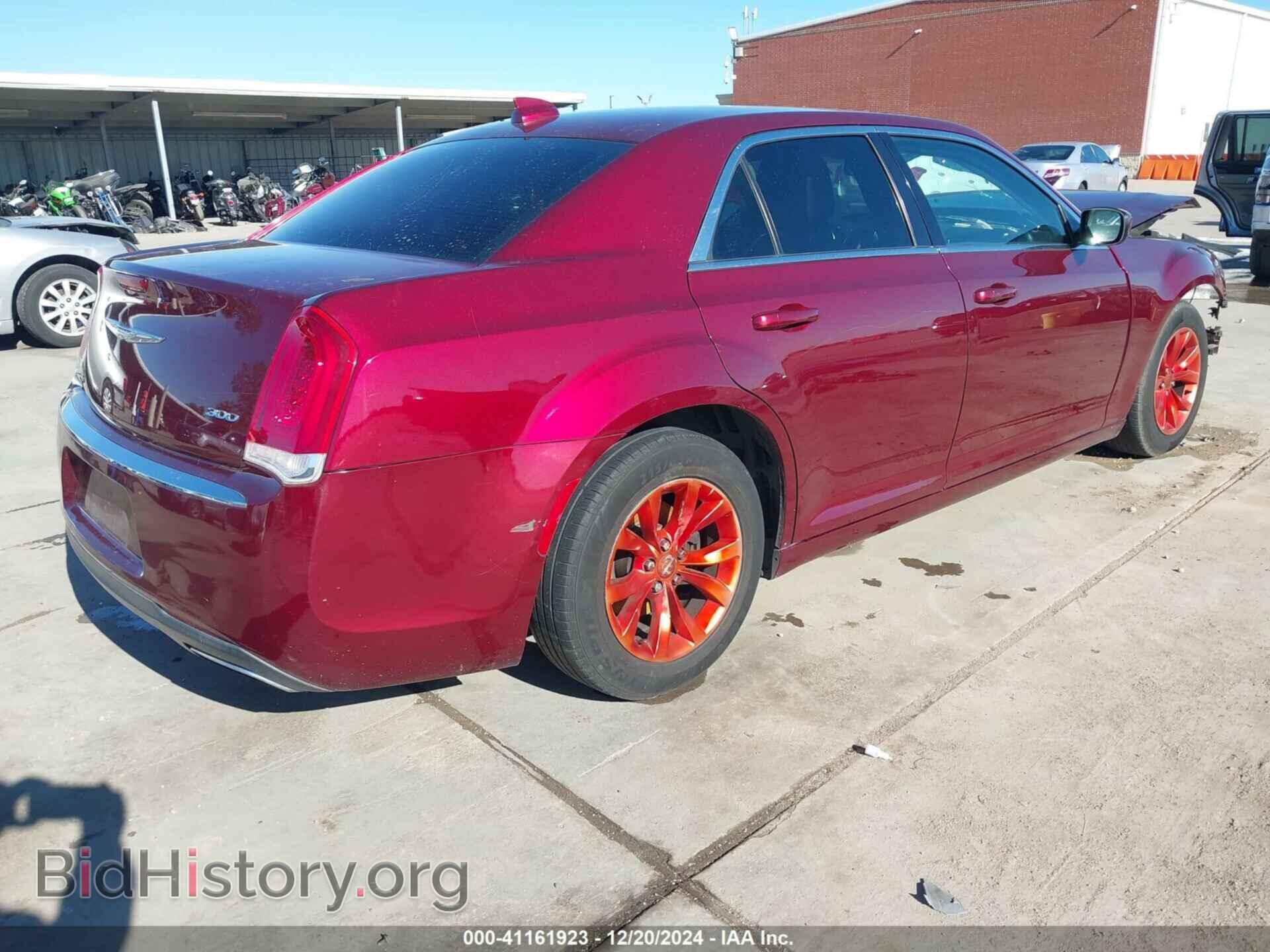 2015 CHRYSLER 300 - VIN: 2C3CCAAGXFH848983 - Фото 4