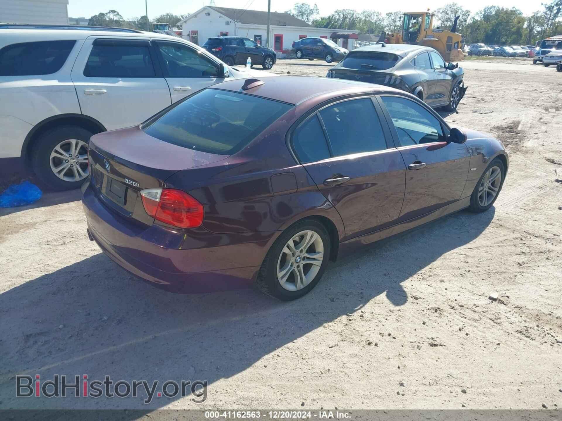 2008 BMW 328 - VIN: WBAVA33548K054183 - Фото 4