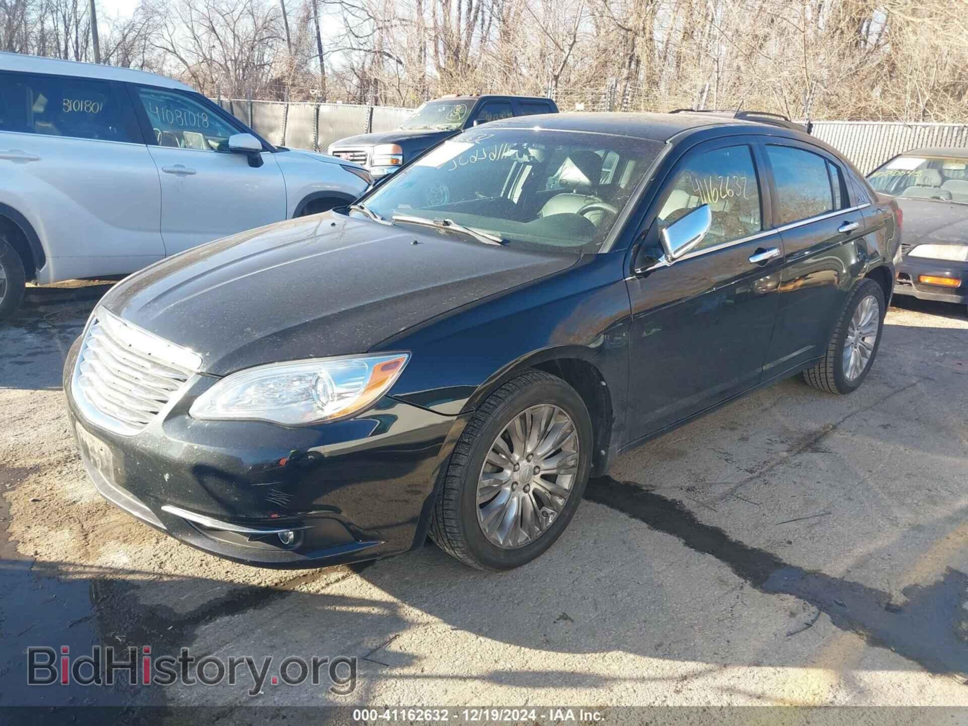 2011 CHRYSLER 200 - VIN: 1C3BC2FB6BN551340 - Фото 2