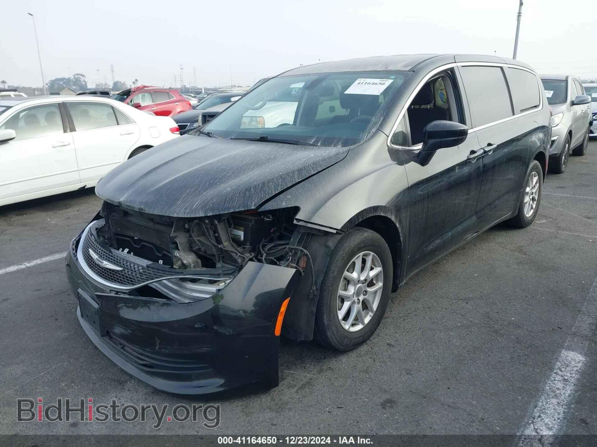 2017 CHRYSLER PACIFICA - VIN: 2C4RC1DG1HR739990 - Photo 2
