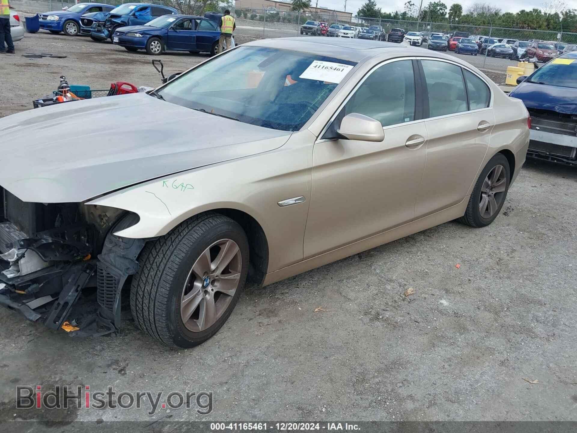 2012 BMW 528I - VIN: WBAXG5C53CDY28438 - Фото 2