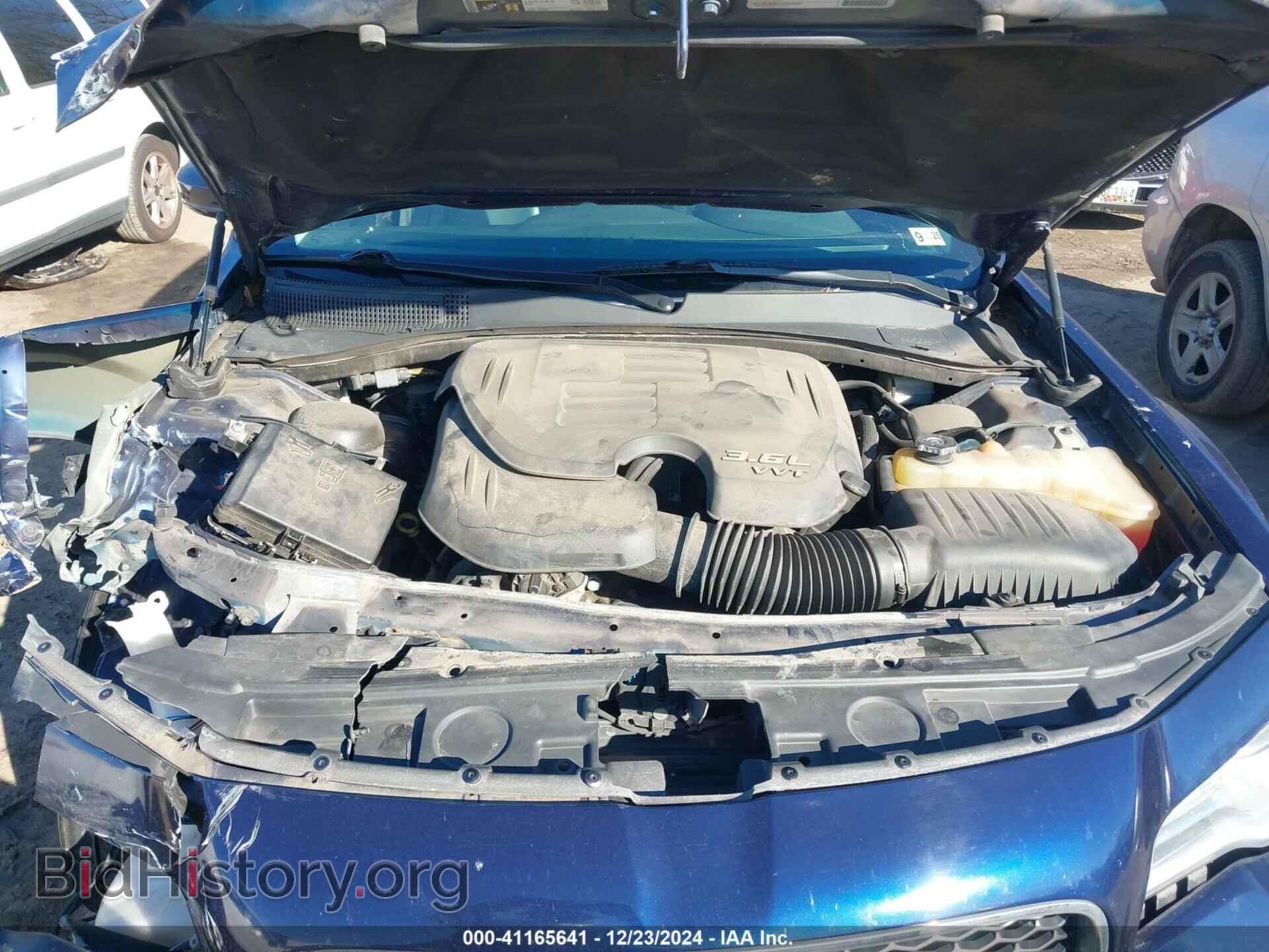 2015 CHRYSLER 300 - VIN: 2C3CCAAG3FH859856 - Фото 10