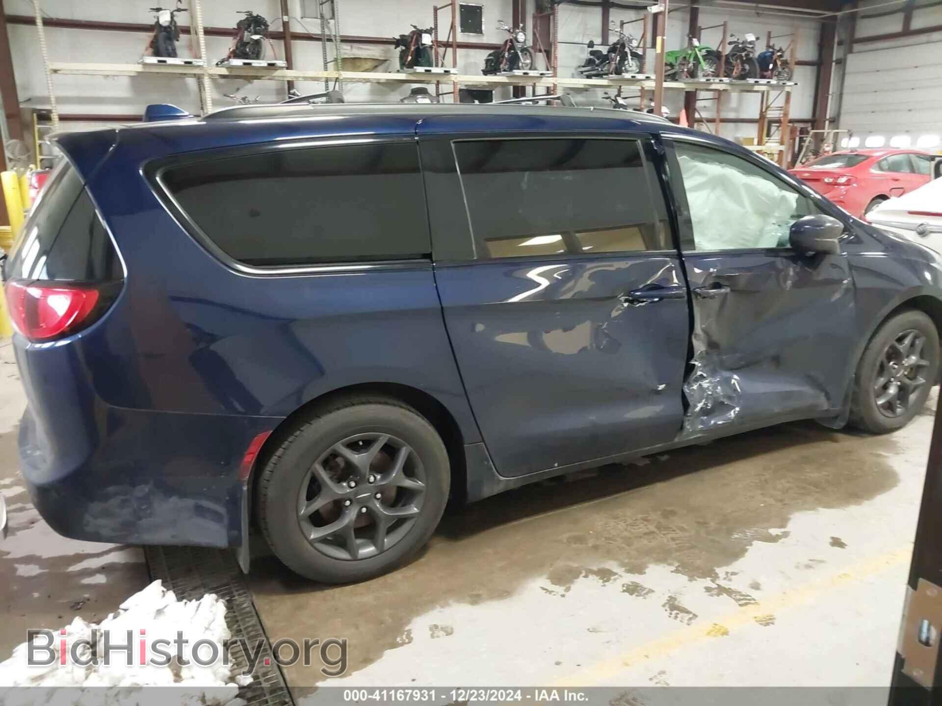2018 CHRYSLER PACIFICA - VIN: 2C4RC1BG3JR227303 - Фото 4