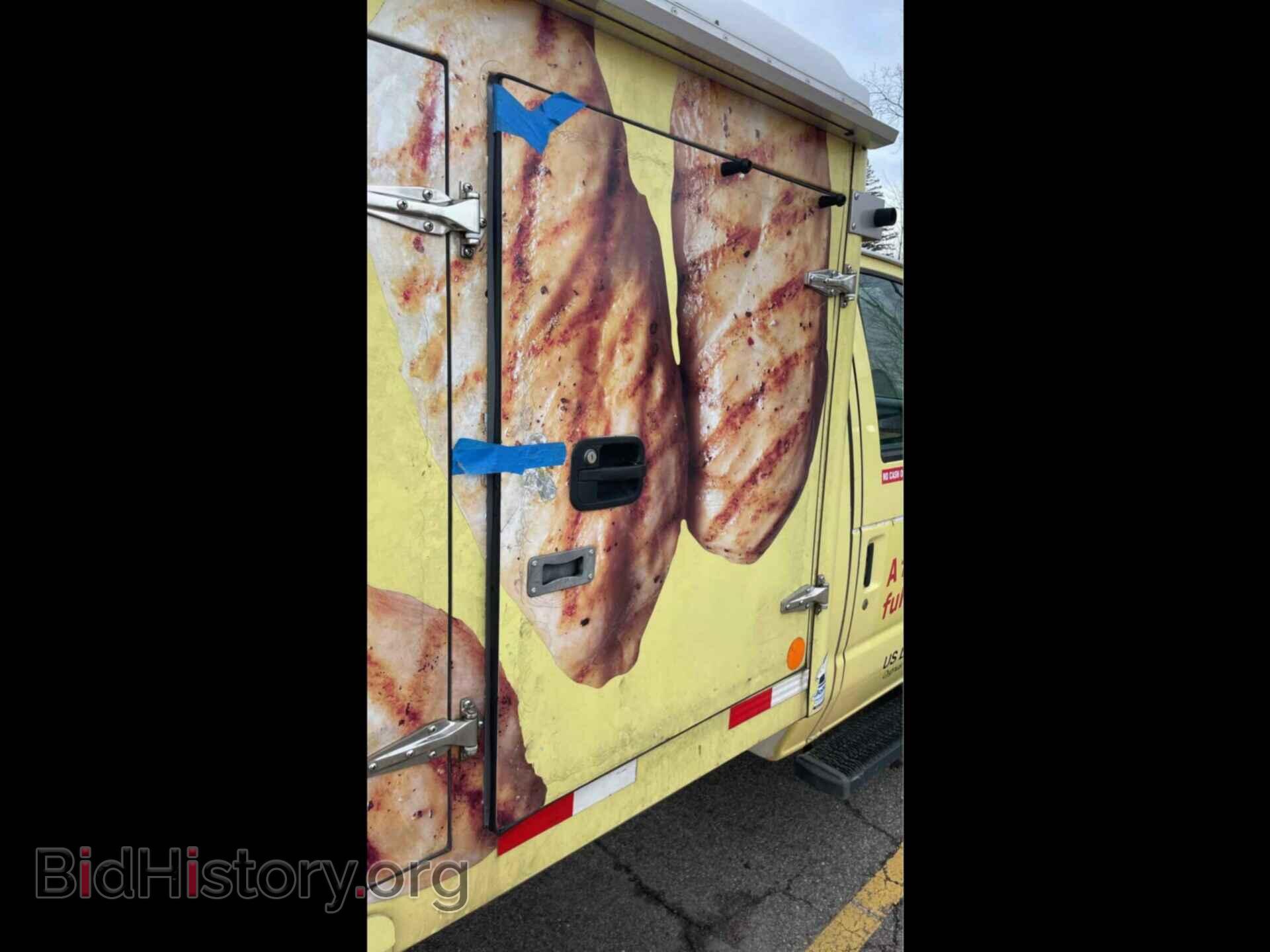 2018 FORD E-450 CUTAWAY - VIN: 1FDXE4FS2JDC33299 - Фото 2