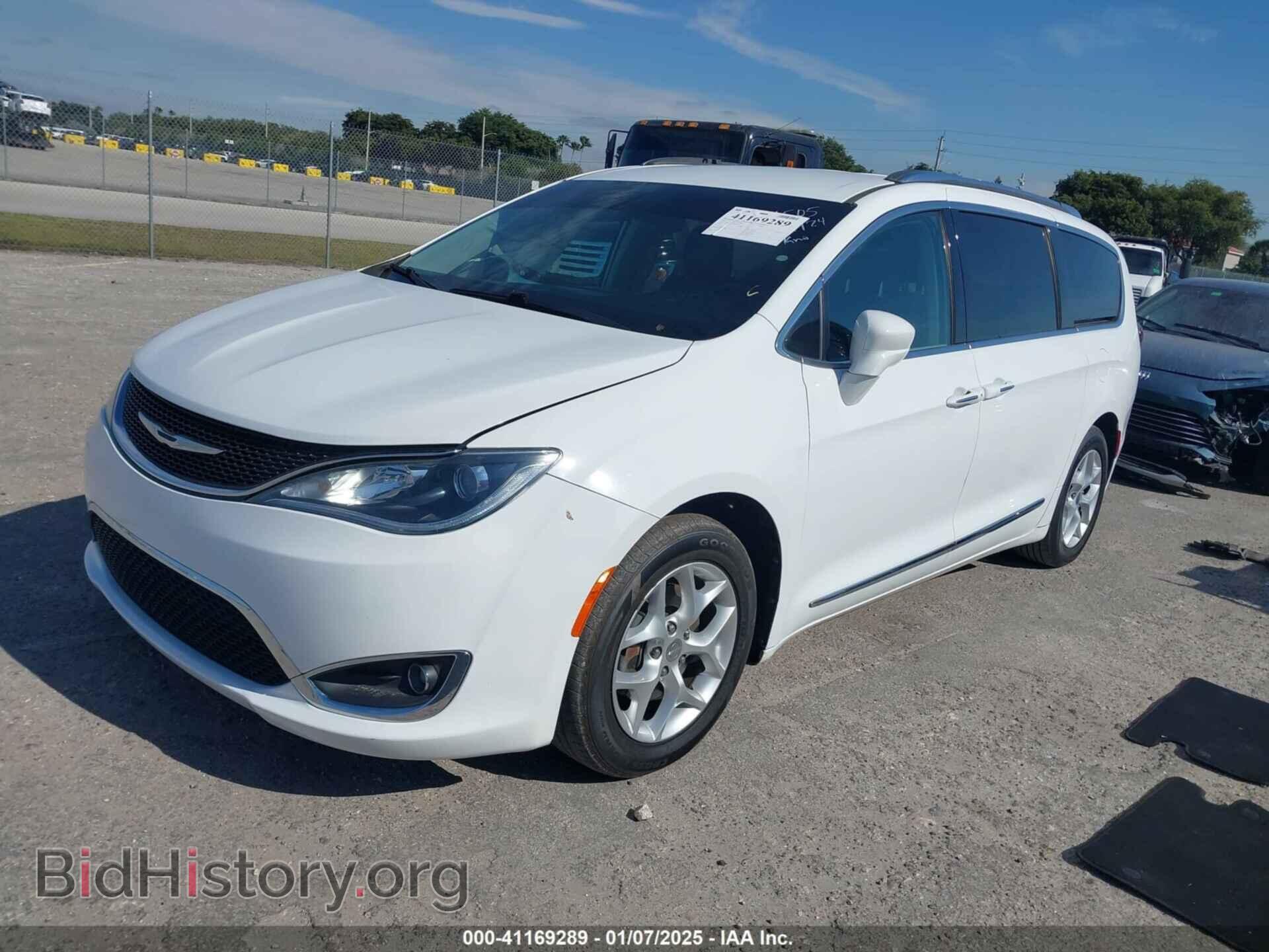 2018 CHRYSLER PACIFICA - VIN: 2C4RC1BGXJR204505 - Фото 2