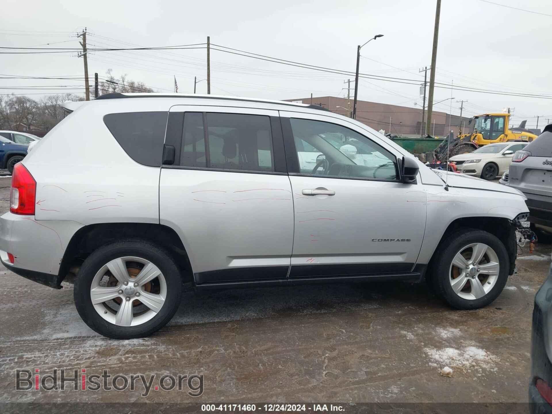 2011 JEEP COMPASS - VIN: 1J4NF1FB7BD215528 - Photo 13
