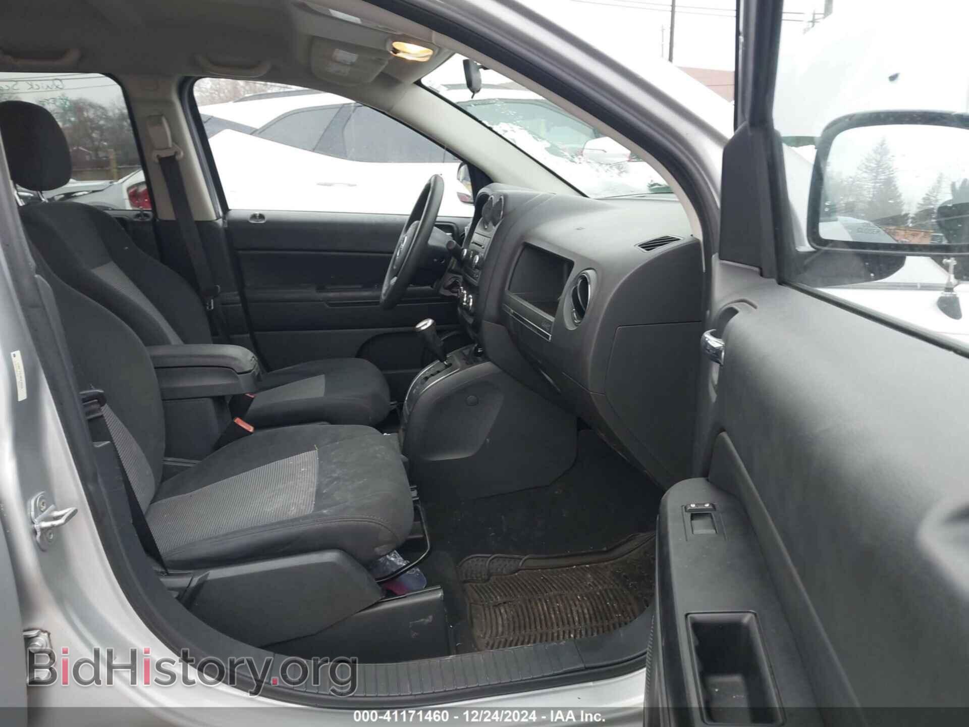 2011 JEEP COMPASS - VIN: 1J4NF1FB7BD215528 - Photo 5