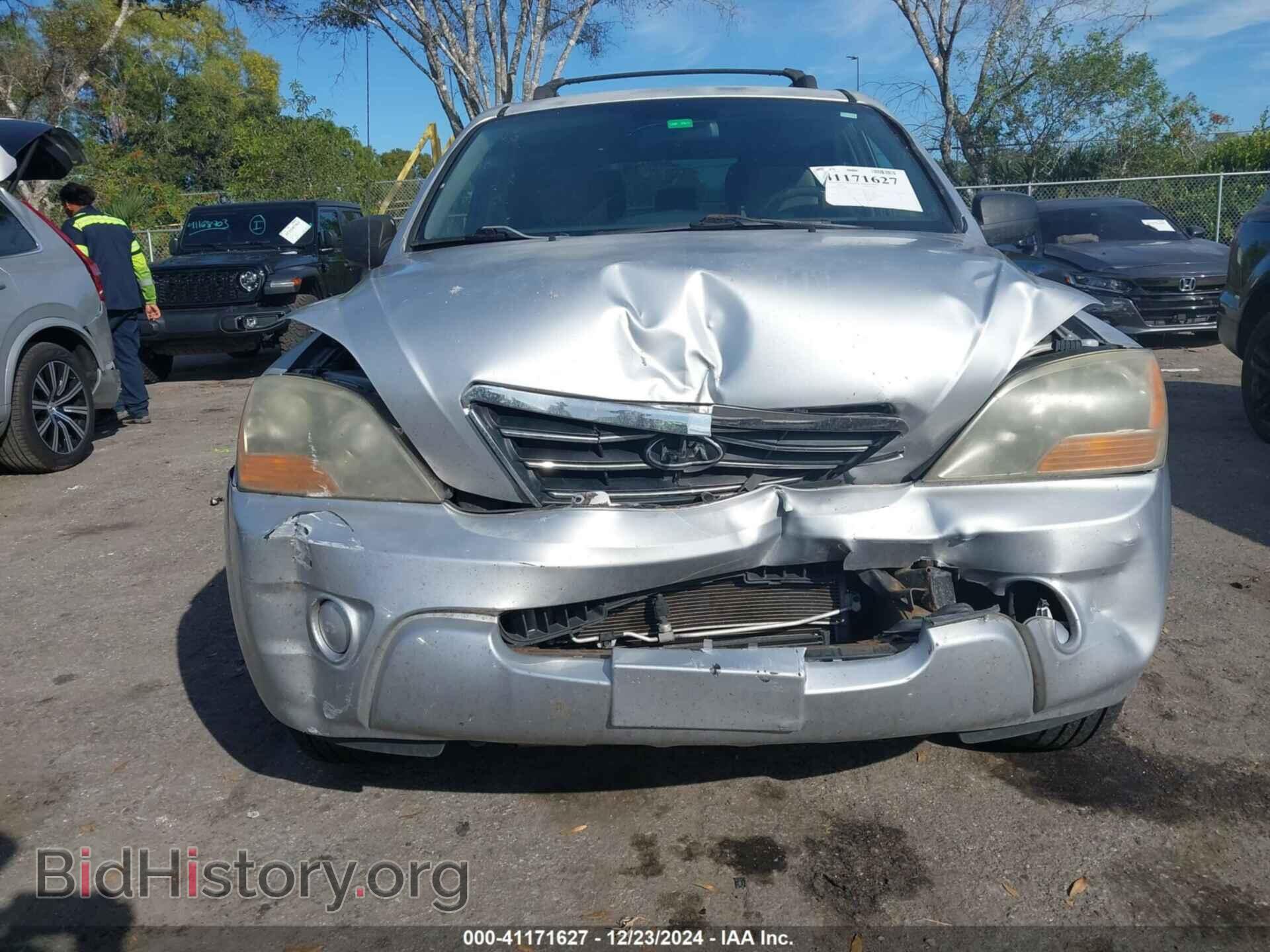 2007 KIA SORENTO - VIN: KNDJD736775727988 - Фото 12