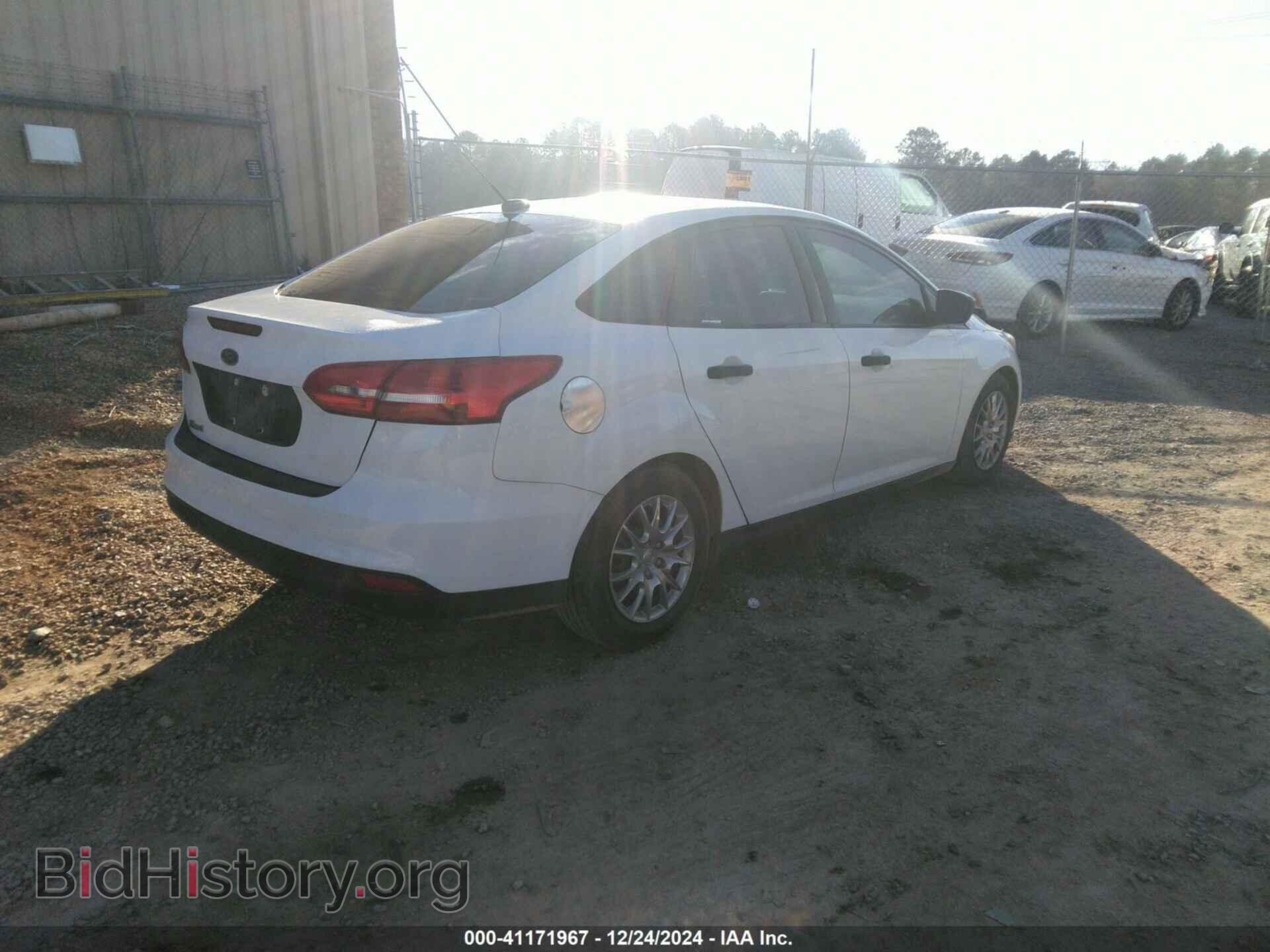 2016 FORD FOCUS - VIN: 1FADP3E27GL266493 - Фото 4