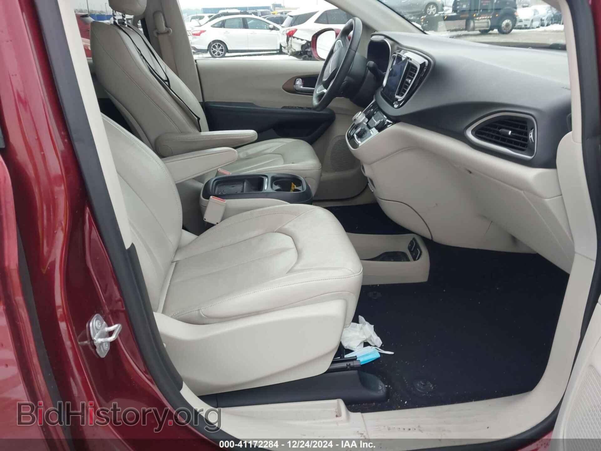 2017 CHRYSLER PACIFICA - VIN: 2C4RC1BGXHR757875 - Photo 5