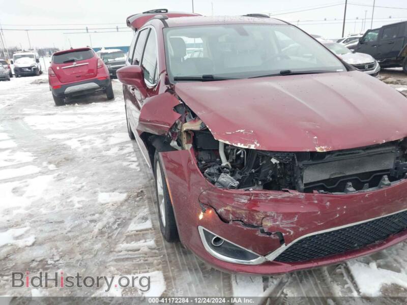 2017 Chrysler PACIFICA (VIN 2C4RC1BGXHR757875) — photo 6 of 16