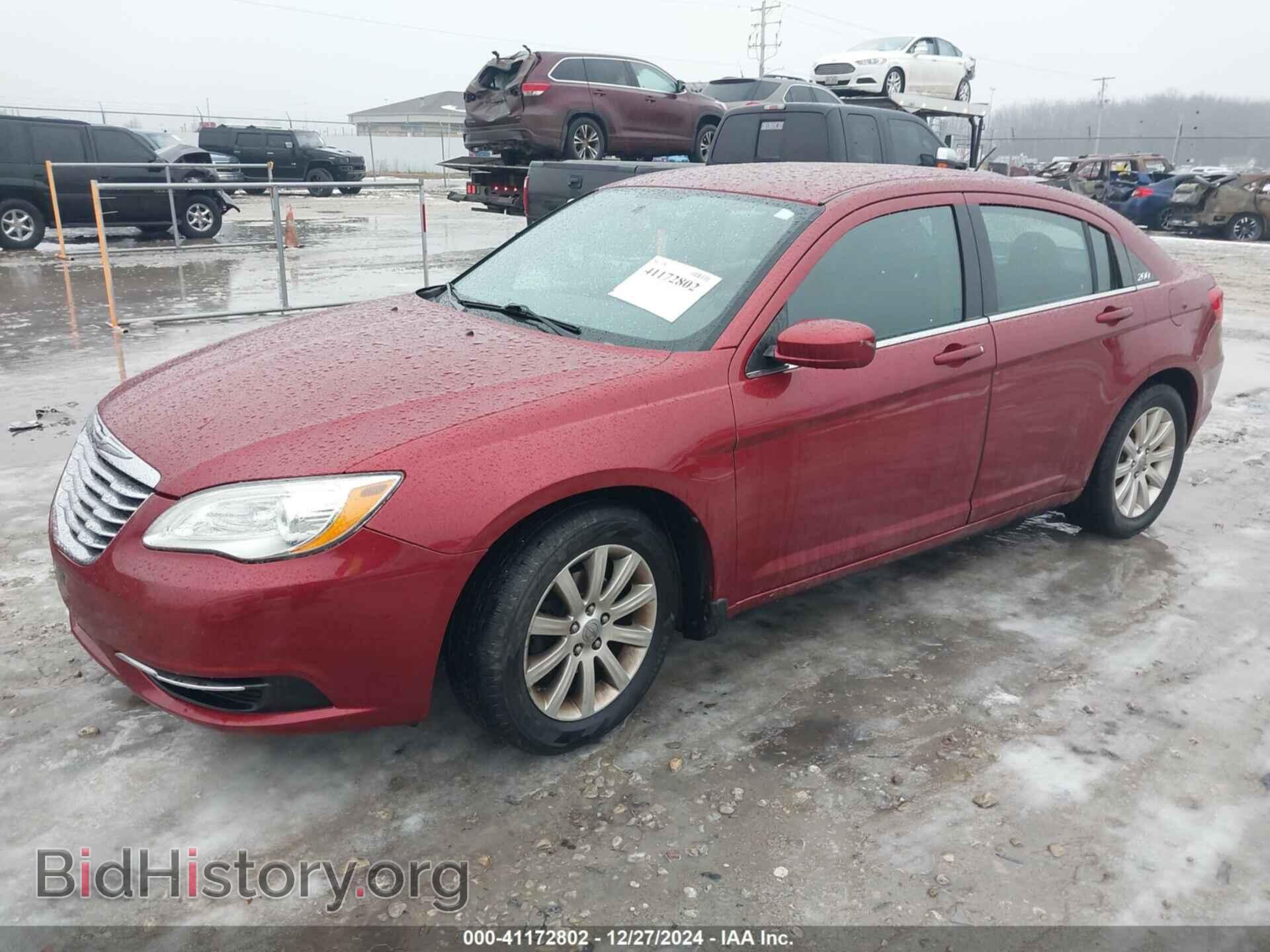 2013 CHRYSLER 200 - VIN: 1C3CCBBB8DN695047 - Фото 2