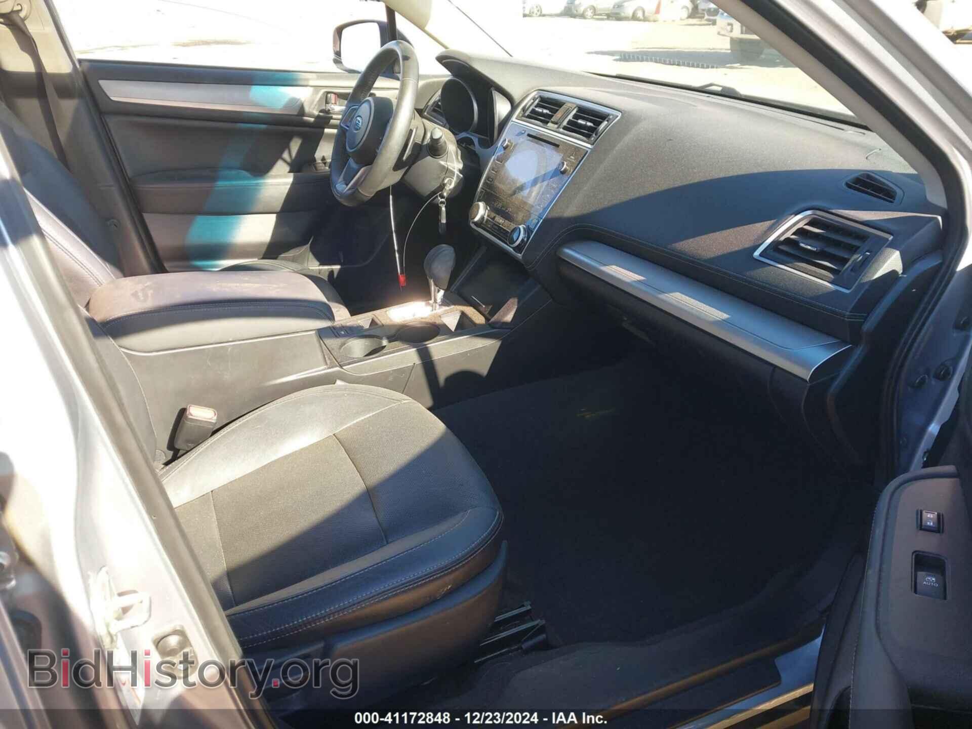 2018 SUBARU OUTBACK - VIN: 4S4BSADC3J3396000 - Фото 5