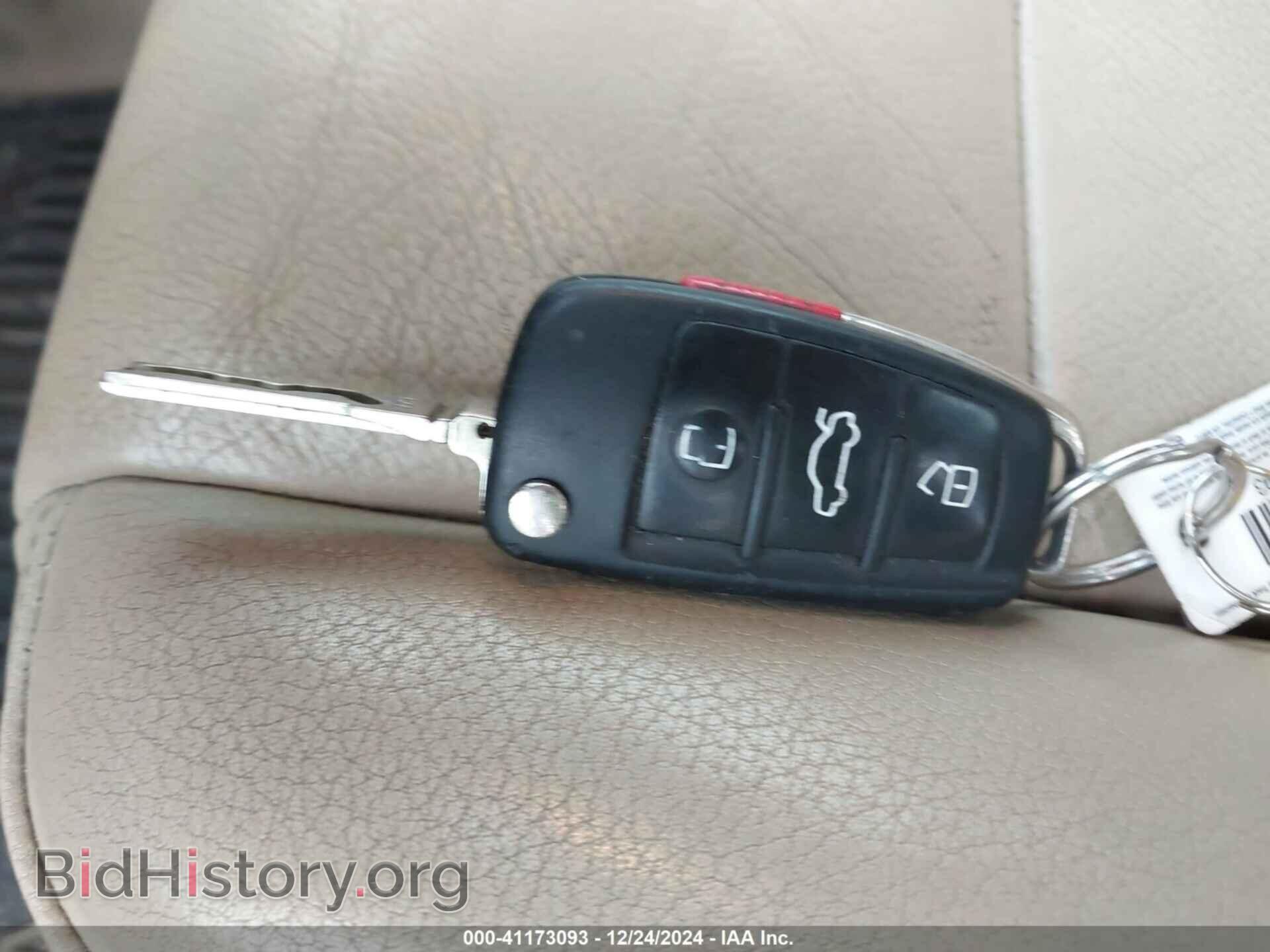 2008 AUDI A4 - VIN: WAUDF78E48A150415 - Фото 11