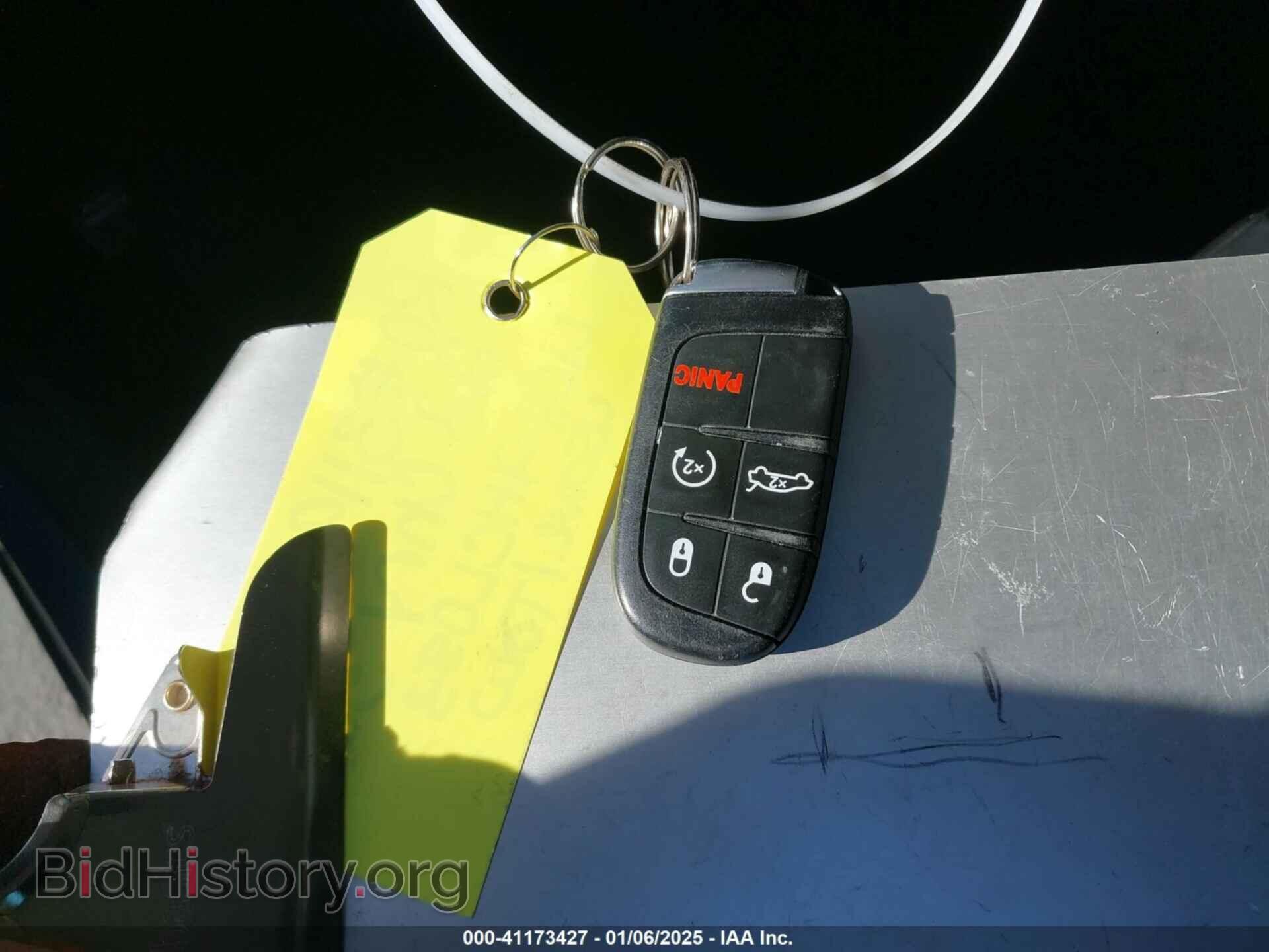 2023 CHRYSLER 300 - VIN: 2C3CCADG1PH624501 - Фото 11