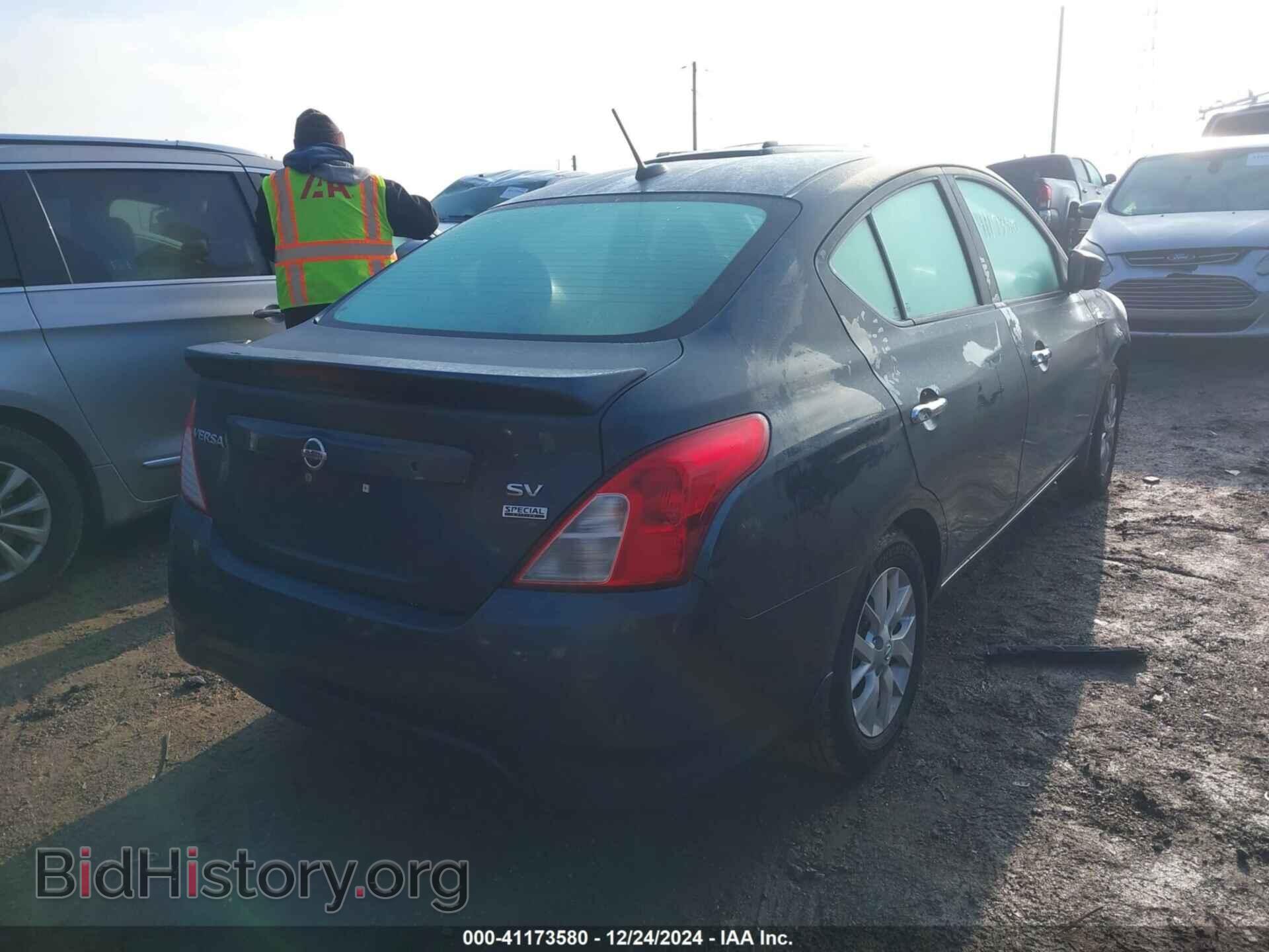 2017 NISSAN VERSA - VIN: 3N1CN7AP3HL828192 - Фото 4