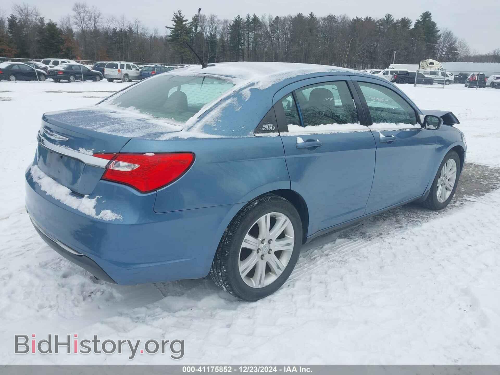 2011 CHRYSLER 200 - VIN: 1C3BC1FB3BN606692 - Фото 4