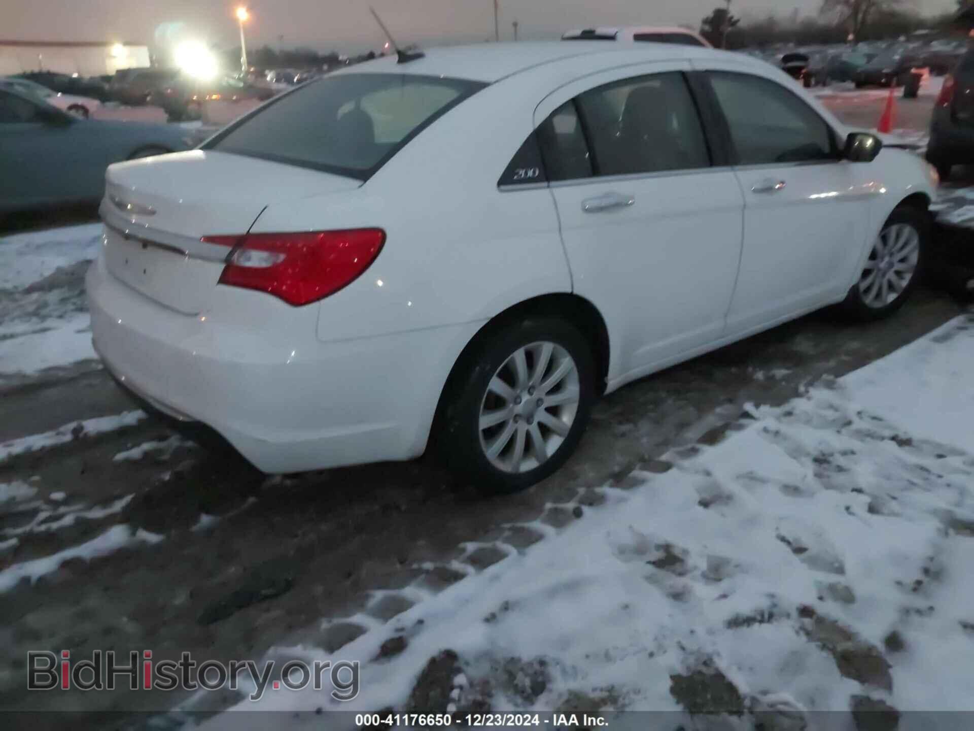 2013 CHRYSLER 200 - VIN: 1C3CCBCG5DN632773 - Фото 4