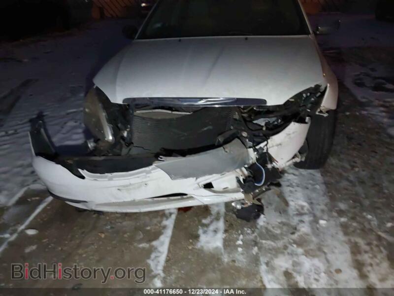 2013 Chrysler 200 (VIN 1C3CCBCG5DN632773) — photo 6 of 11