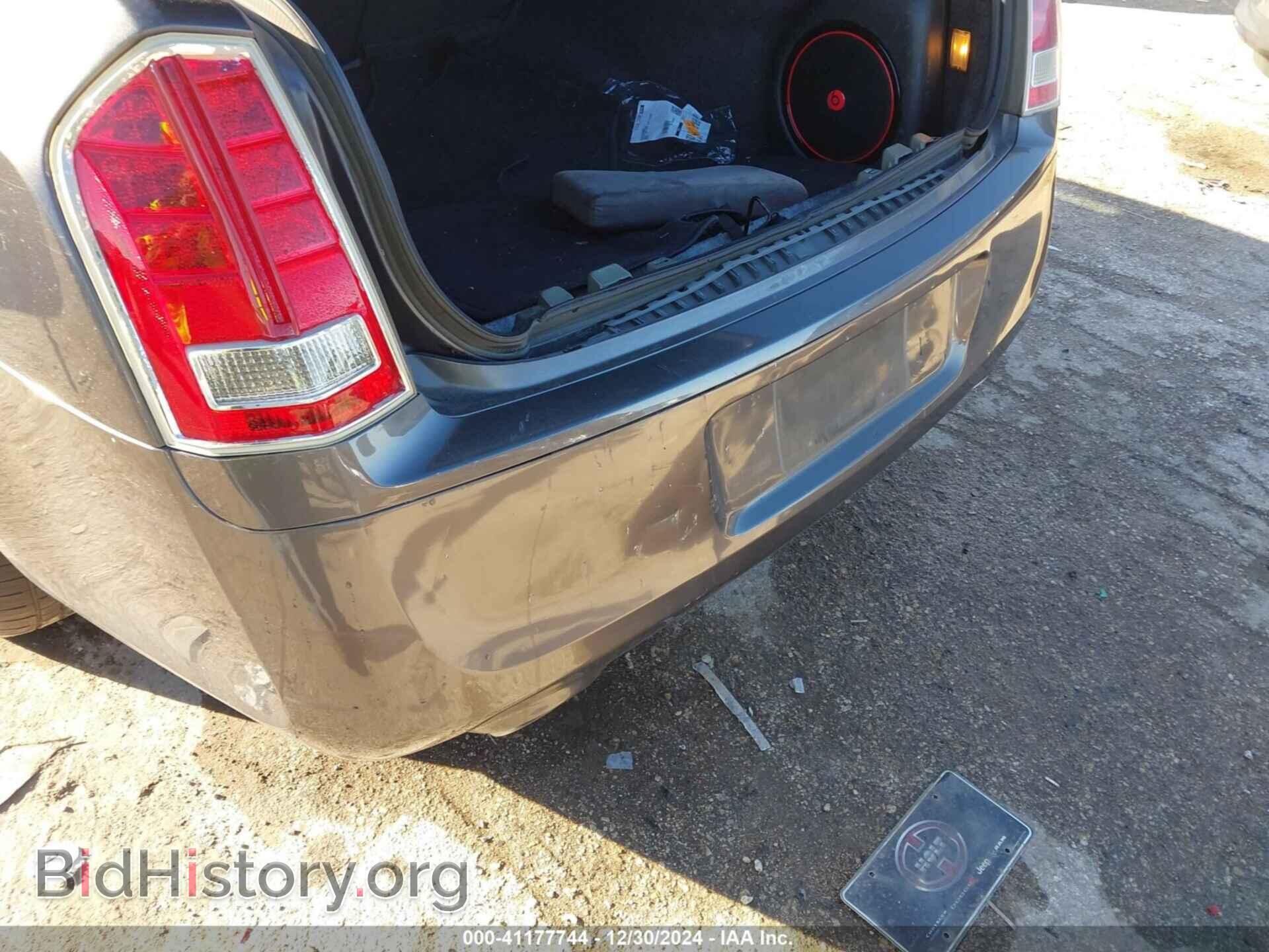 2014 CHRYSLER 300 - VIN: 2C3CCABG1EH138996 - Фото 6