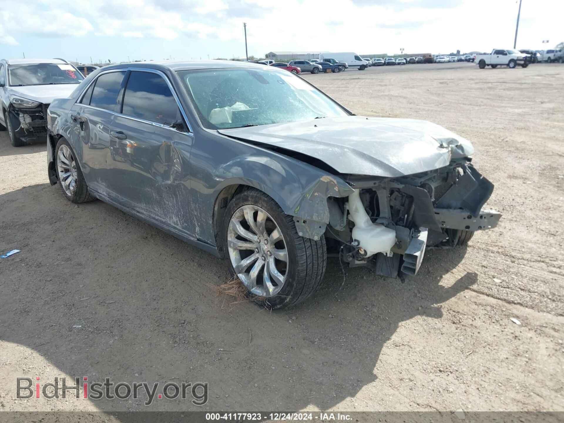 Фотография 2C3CCAAG0KH651296 - CHRYSLER 300 2019