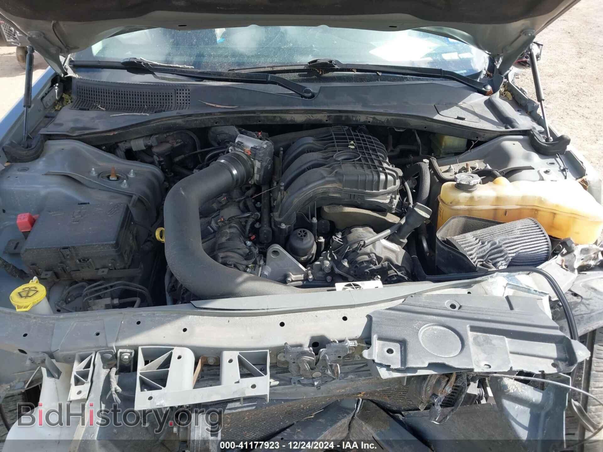 2019 CHRYSLER 300 - VIN: 2C3CCAAG0KH651296 - Фото 10