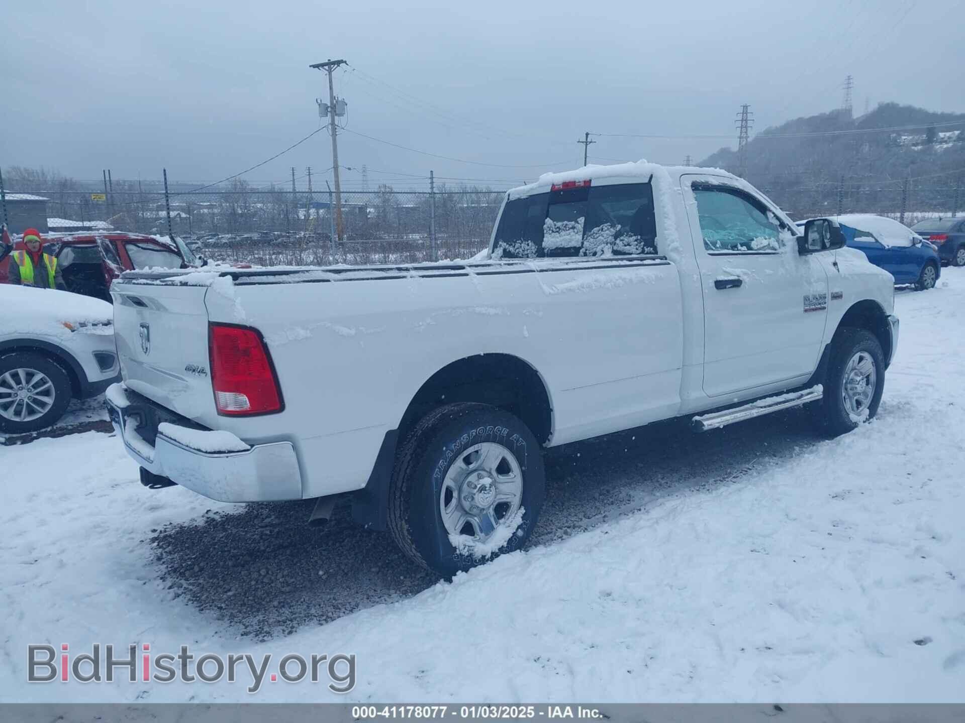 2015 RAM 2500 - VIN: 3C6LR5ATXFG553775 - Фото 4