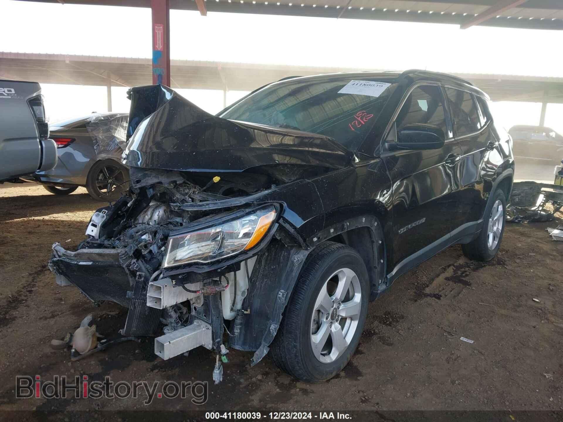2018 JEEP COMPASS - VIN: 3C4NJDBB4JT303859 - Фото 2