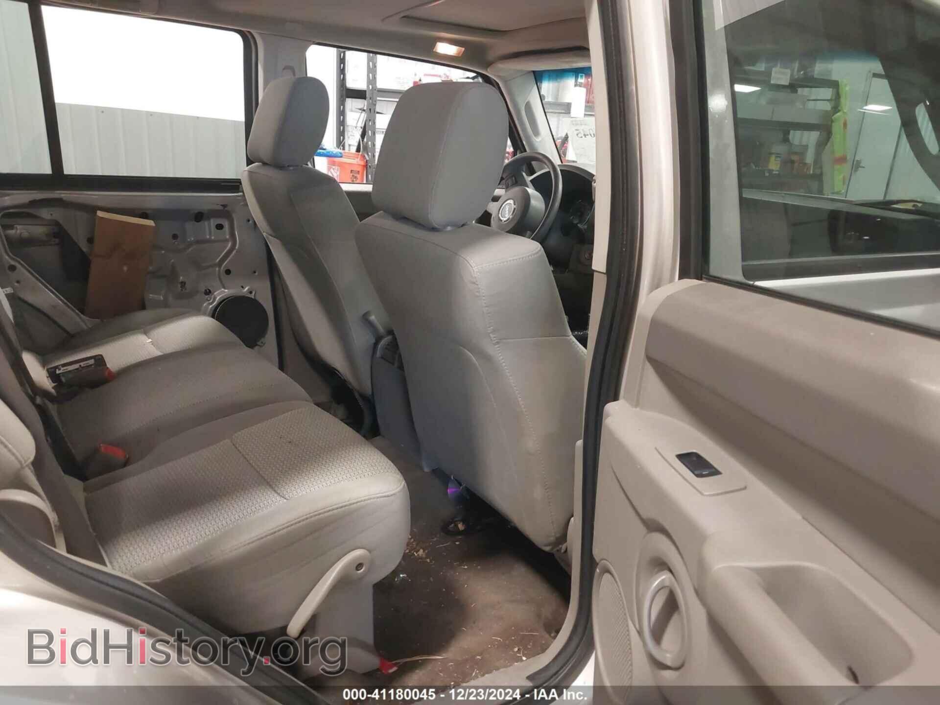 2007 JEEP COMMANDER - VIN: 1J8HG48K27C637260 - Фото 8