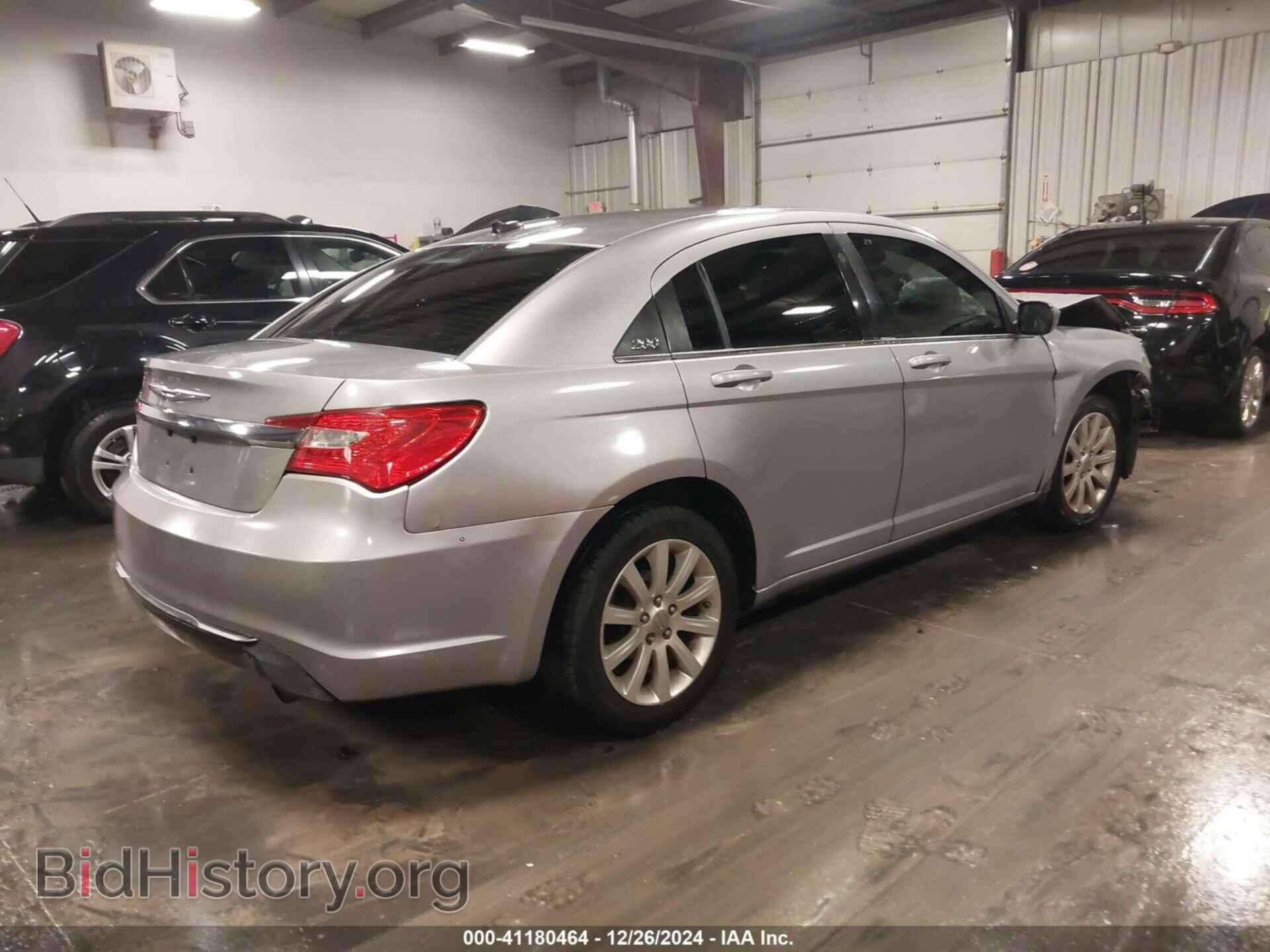 2013 CHRYSLER 200 - VIN: 1C3CCBBB7DN569830 - Фото 4