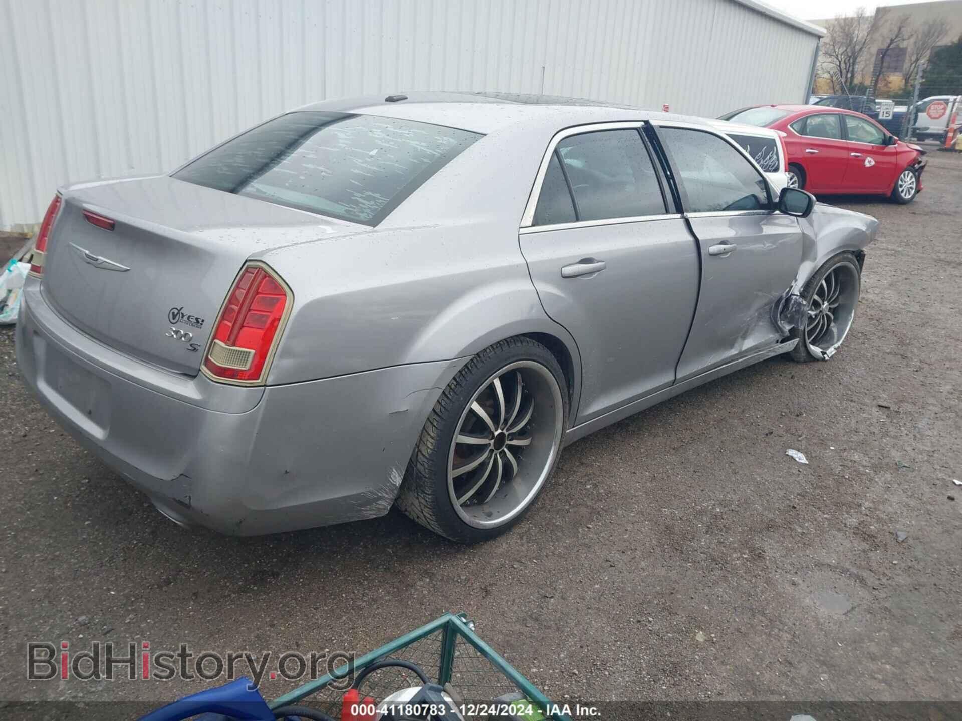 2013 CHRYSLER 300 - VIN: 2C3CCABG8DH576770 - Фото 4