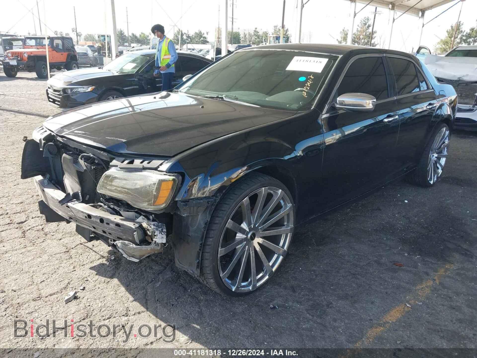 2012 CHRYSLER 300 - VIN: 2C3CCACG6CH266209 - Фото 2