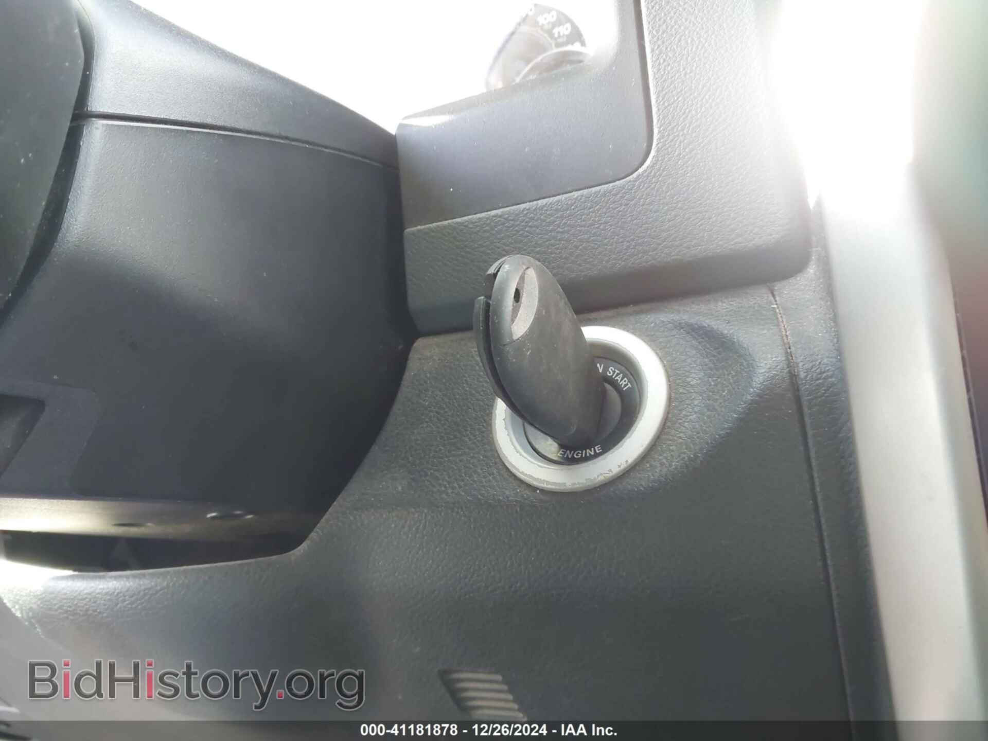 2016 RAM 1500 - VIN: 1C6RR6LT6GS242691 - Фото 11