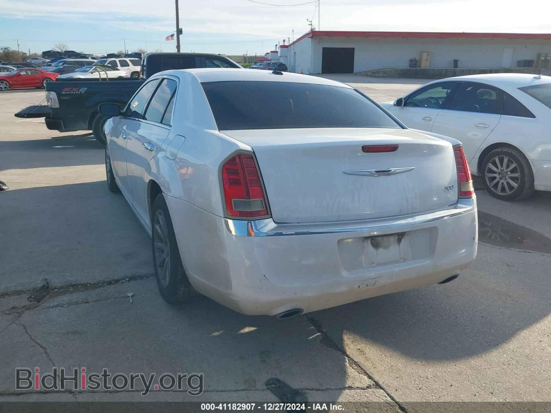 2012 CHRYSLER 300 - VIN: 2C3CCACG3CH308061 - Фото 3